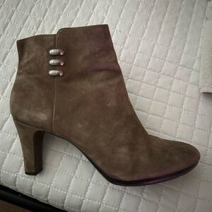 Ankle booties